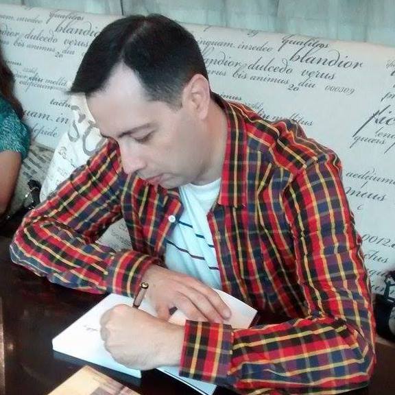 Hoy nos escribe… Luis Carranza Torres