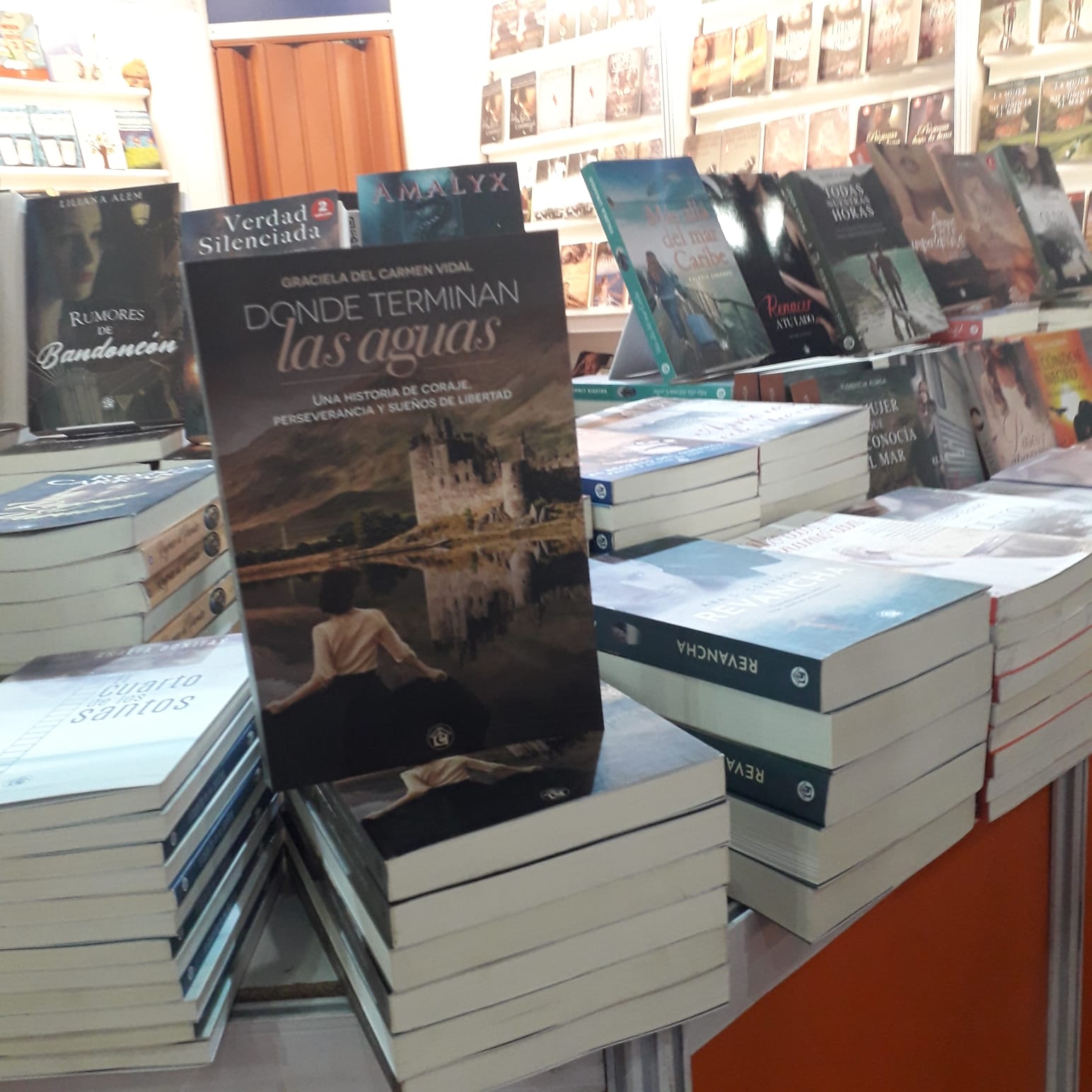 Cordobeses en la Feria Internacional del libro de Buenos Aires