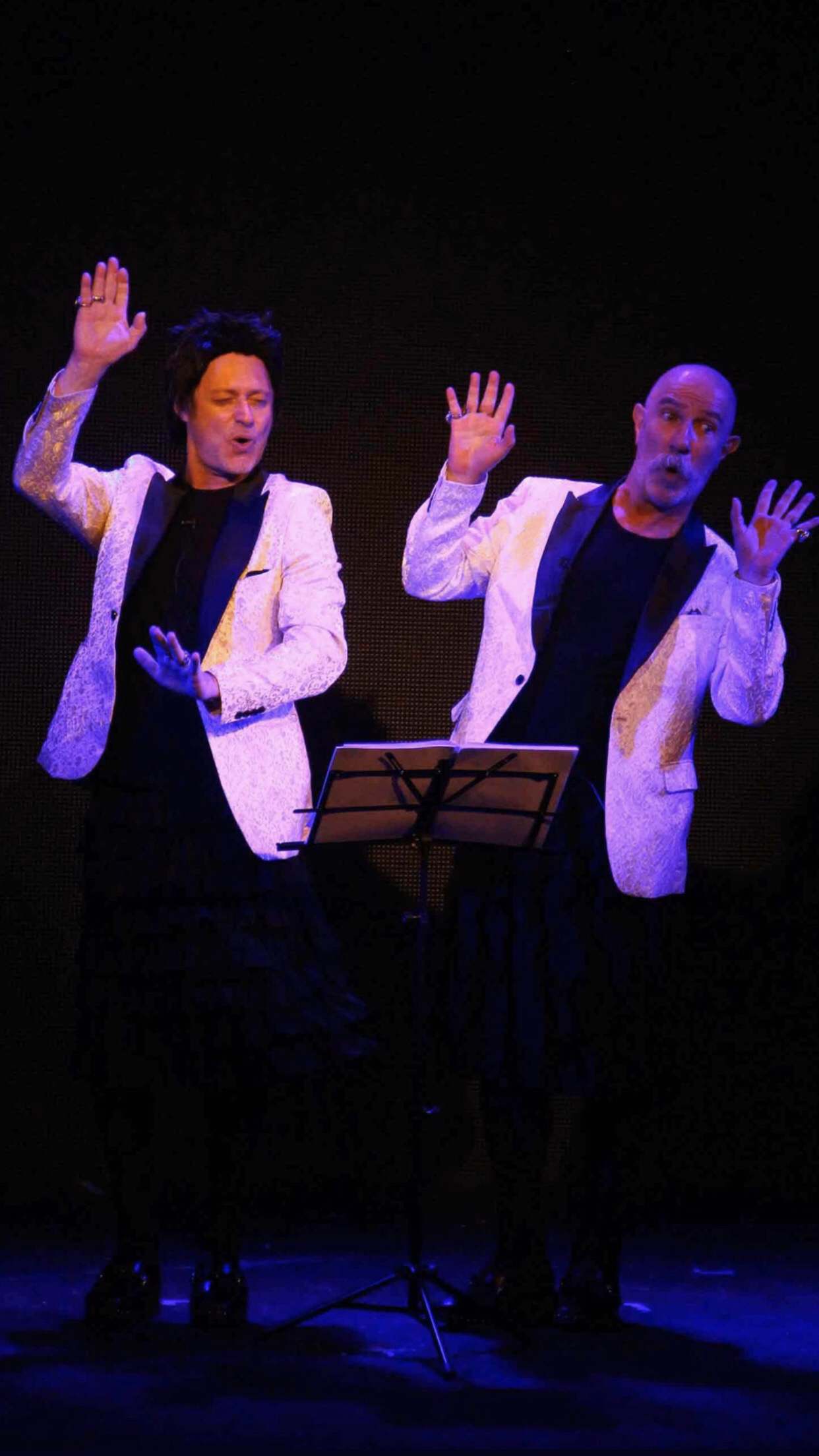 Los Modernos en el Teatro Comedia