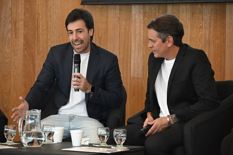 La Legislatura reconoció a Willy Magia y Mago Matus, y a su espectáculo “Épico Legendario”