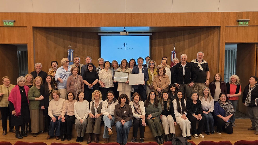 Presentaron un libro sobre la historia de una reconocida biblioteca de Oncativo