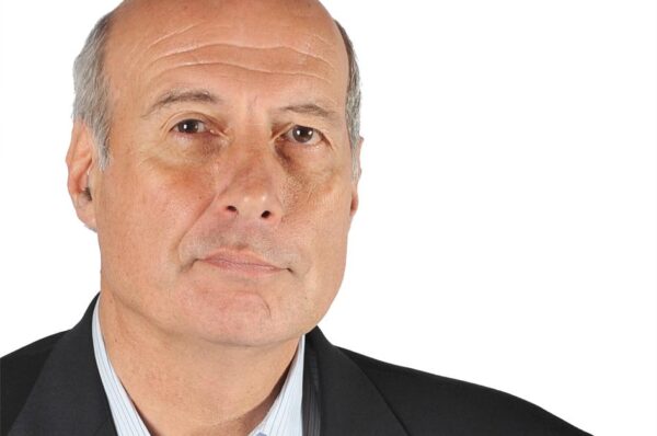 Esteban “Tito” Dómina: “El libro tiene la pretensión de ser las memorias que Rivadavia no escribió”